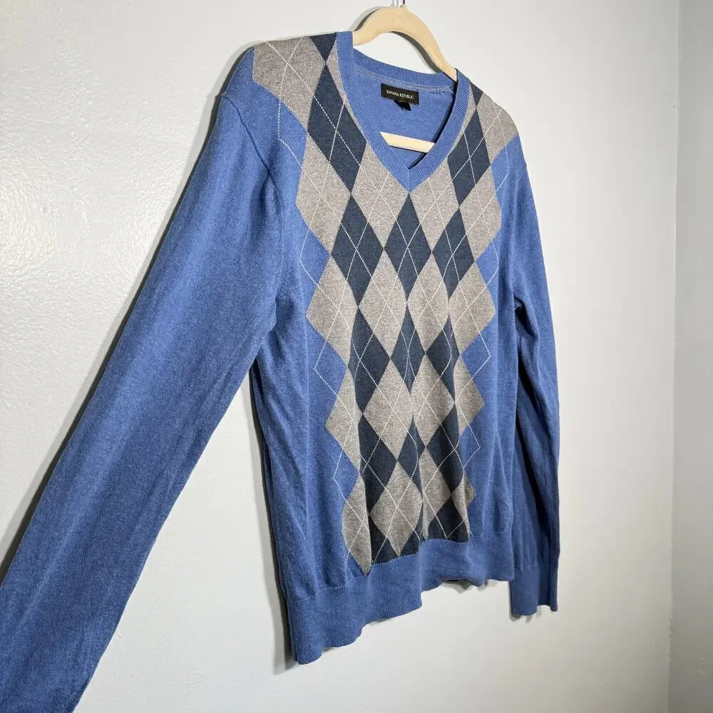 Banana Republic Argyle Sweater Small Silk Cashmere Blend V-Neck Blue Preppy Knit